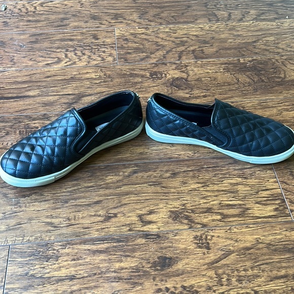 Steve madden slip on‎ size 7 - Picture 5 of 7